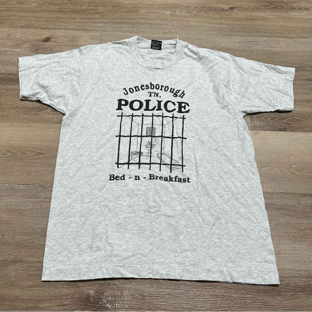 Vtg Men's Single Stich T-Shirt Tennessee Police Department Bed N Breakfast Large